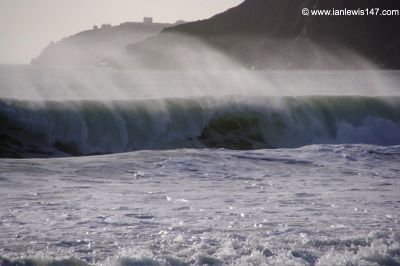 Wave breaking, Kennack Sands