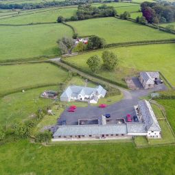 Well Farm Cottage - UK11879