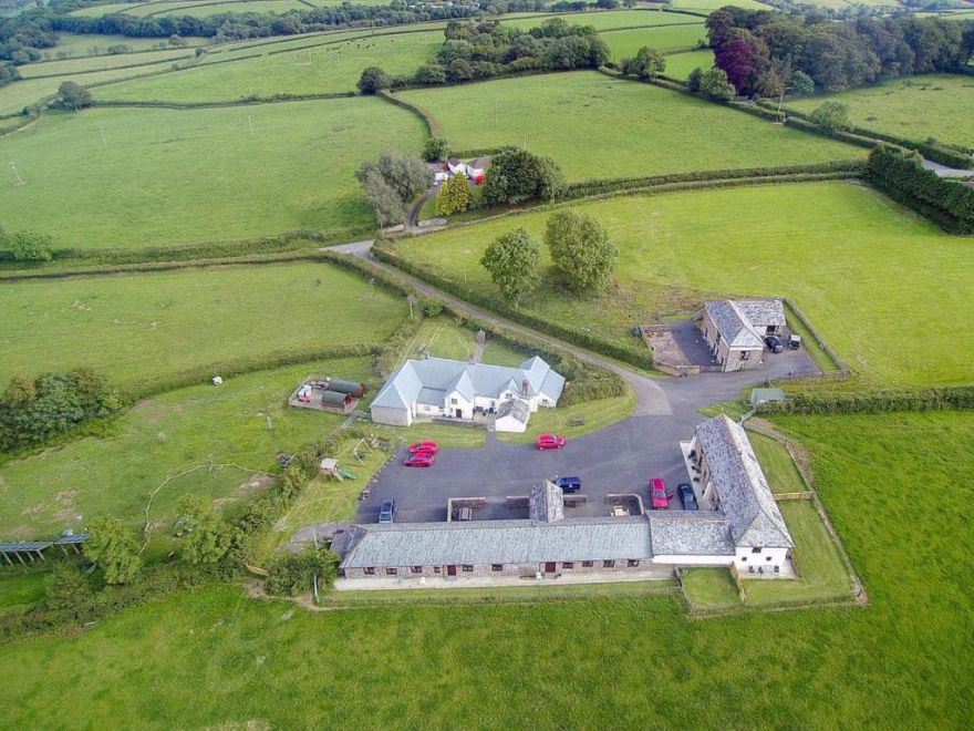 Well Farm Cottage - UK11879